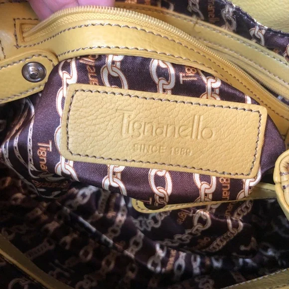 Tignanello Yellow Shoulder Bag with Leather Finish and Structured Design - Picture 5 of 13